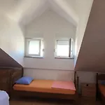 アパート Apartment Povljana ポヴリャナ